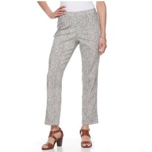 New York & Co Straight leg ankle pants